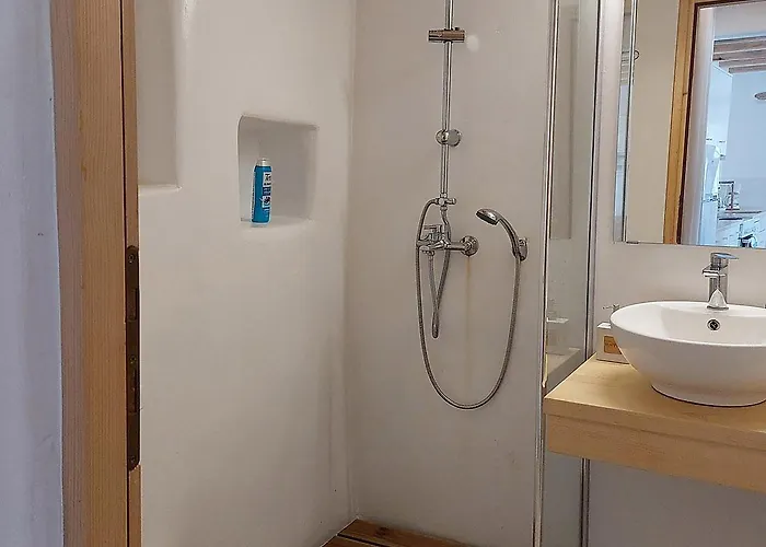 K Semesterbostad Tínos